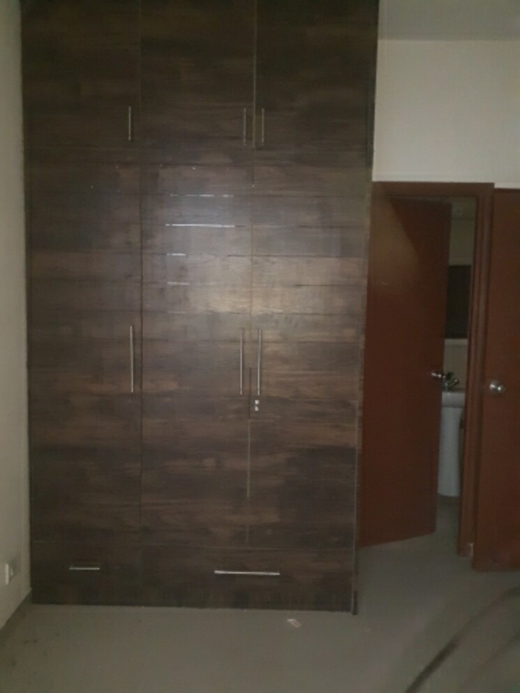 Bathroom, sector 16c greater noida 3 Bedroom 1370 Sq.Ft. Apartment In Sector 16c Greater Noida Greater Noida 8046523