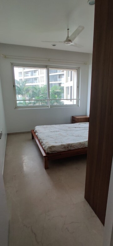 Bedroom in 2 BHK Apartment at Lodha Fiorenza, Goregaon East – for Rent
