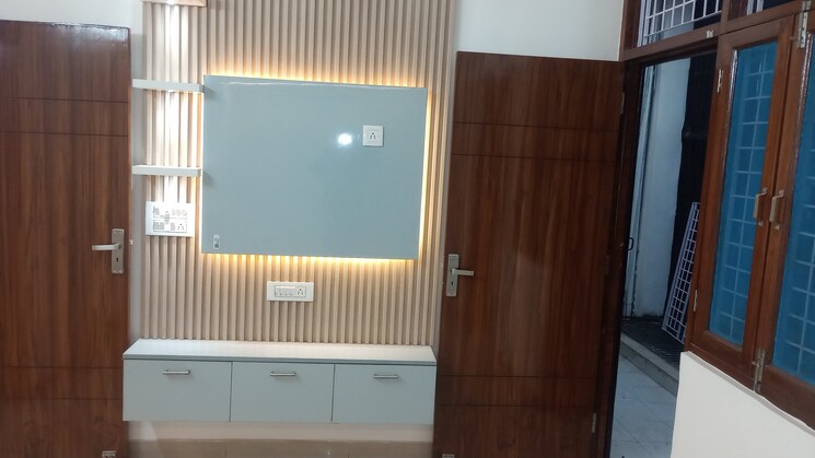 undefined, gyan khand 3 Bedroom 95 Sq.Mt. Builder Floor In Gyan Khand Ghaziabad 8046320