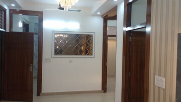 Furnished Amenities in 3 BHK Builder Floor at Gyan Khand – for Sale