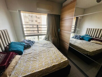 Bedroom in 2 BHK Apartment at Sheth Vasant Oasis, Andheri East – for Rent