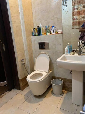Bathroom in 3 BHK Apartment at Ansal Sushant Estate, Sector 52 – for Rent