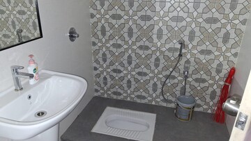 Bathroom in 2 BHK Apartment at Shree Venkatesh Graffiti Glover, Keshav Nagar – for Rent