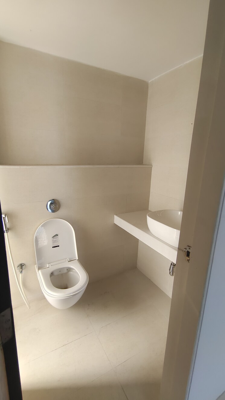 Bathroom, ashar-edge 2 Bedroom 740 Sq.Ft. Apartment In Pokhran Road No Two Thane 8046414