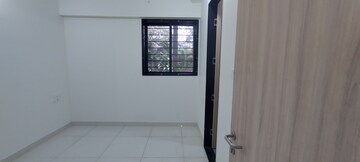 Room in 2.5 BHK Apartment at Nanded Kalashree, State Bank Nagar – for Rent