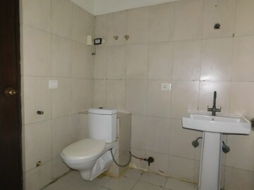 Bathroom in 6+ BHK Independent House at Sector 47 – for Sale