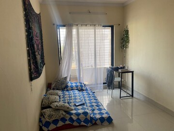 Bedroom in 1 BHK Apartment at Kandivali West – for Sale