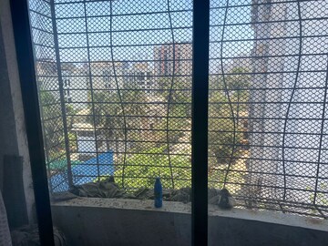 Swimming Pool in 1 BHK Apartment at Kandivali West – for Sale