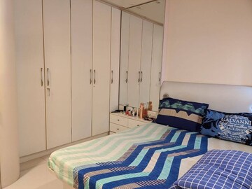 Bedroom in 1 BHK Apartment at Bandra West – for Rent