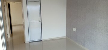 Room in 3 BHK Apartment at Chandak Stella, Goregaon West – for Rent