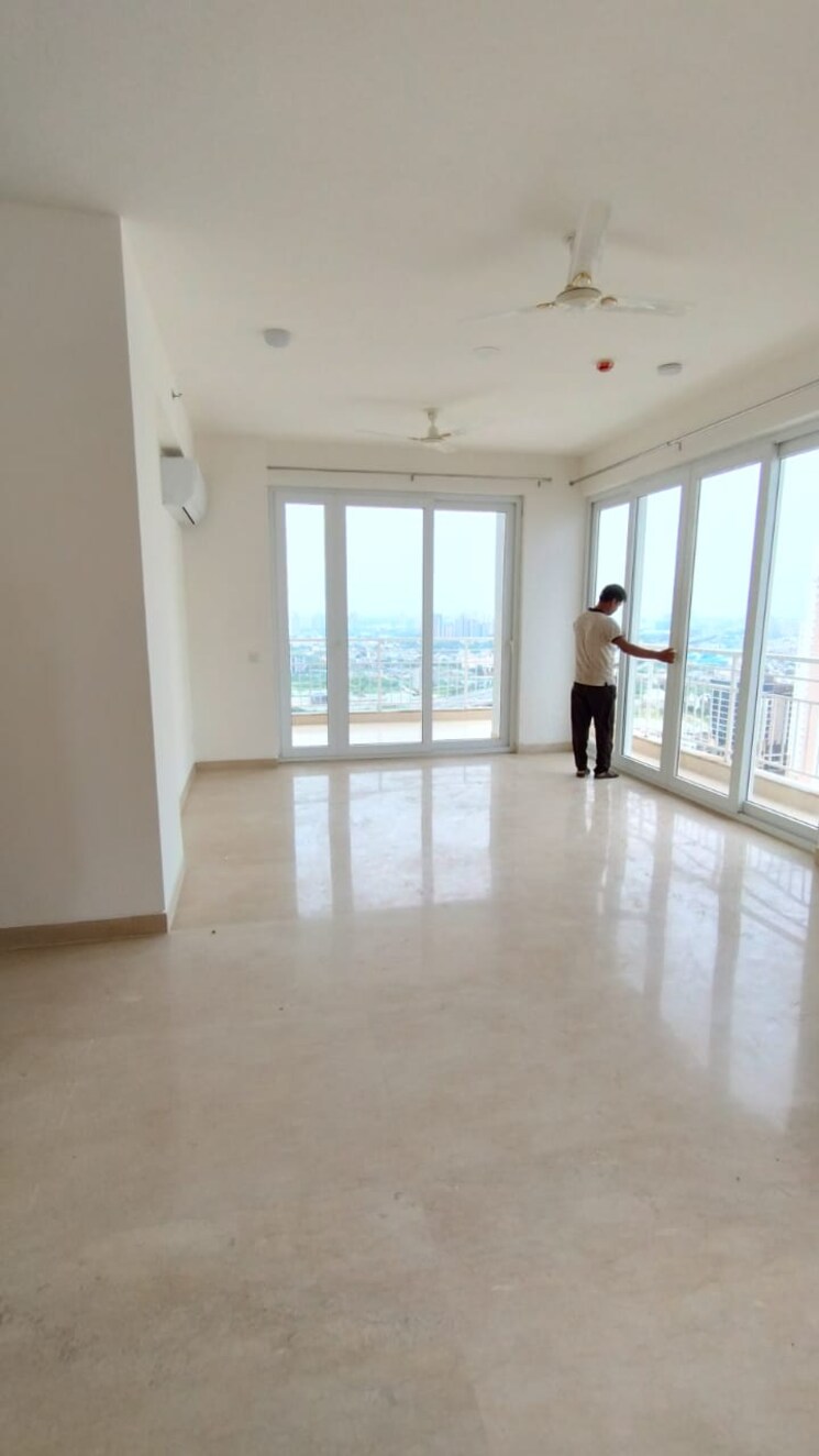 Room, indiabulls-enigma 5 Bedroom 3830 Sq.Ft. Apartment In Sector 110 Gurgaon 8046638