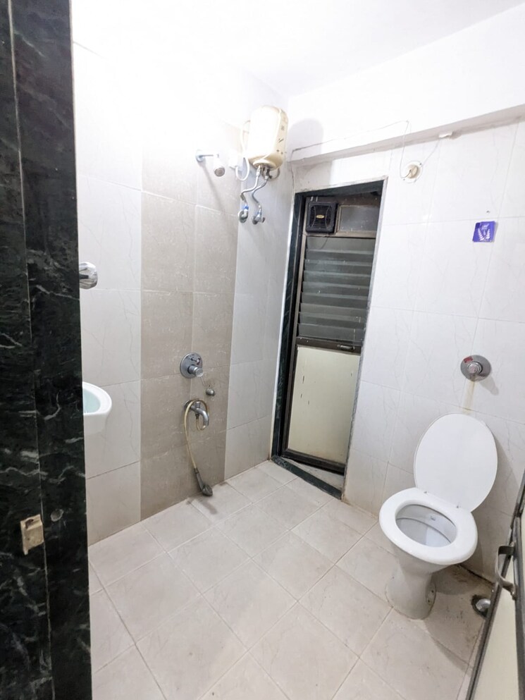 Bathroom, ozone-valley 2 Bedroom 834 Sq.Ft. Apartment In Kalwa Thane 8046696