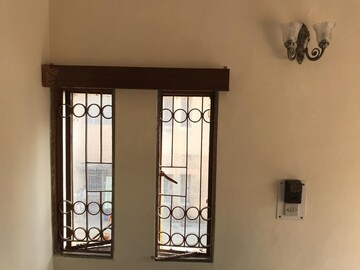 Room in 3 BHK Apartment at Vasant Kunj – for Rent