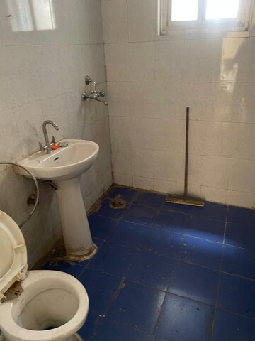 Bathroom in 3 BHK Apartment at Piyush Heights, Sector 89 – for Rent