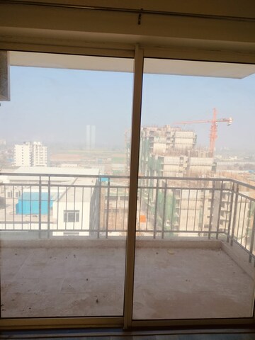 Room in 3 BHK Apartment at Godrej Aria, Sector 79 – for Sale