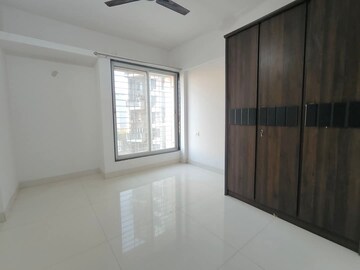 Room in 2 BHK Apartment at Dhanori – for Rent