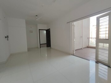 Room in 2 BHK Apartment at Dhanori – for Rent