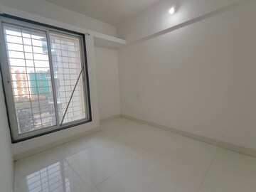 Room in 2 BHK Apartment at Dhanori – for Rent