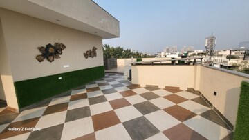 Swimming Pool in 3 BHK Builder Floor at Ansal Sushant Lok I, Sector 43 – for Sale