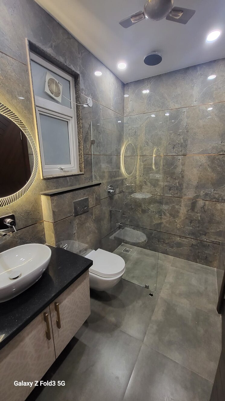 Bathroom, ansal-sushant-lok-i 3 Bedroom 215 Sq.Yd. Builder Floor In Sector 43 Gurgaon 8046940