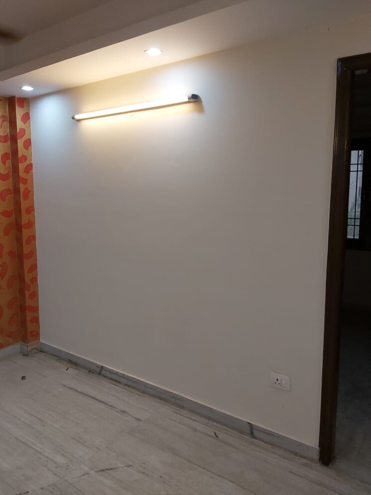 Room, nangal dewat 2 Bedroom 100 Sq.Yd. Apartment In Nangal Dewat Delhi 8046962