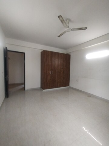 Staircase in 3 BHK Builder Floor at Ansal Sushant Lok I, Sector 43 – for Rent