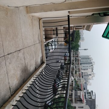 Balcony in 3 BHK Apartment at DLF Exclusive Floors, Sector 53 – for Sale