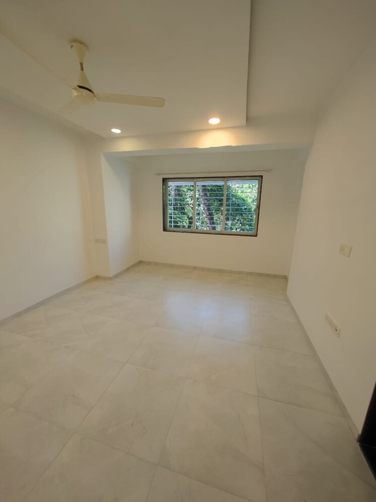Room, lovelita-chs 2 Bedroom 750 Sq.Ft. Apartment In Juhu Mumbai 8047013