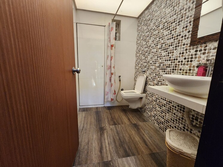 Bathroom, lodha-bel-air 2 Bedroom 736 Sq.Ft. Apartment In Jogeshwari West Mumbai 8047017