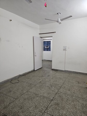 Room in 2 BHK Apartment at Sector 23 Dwarka – for Sale