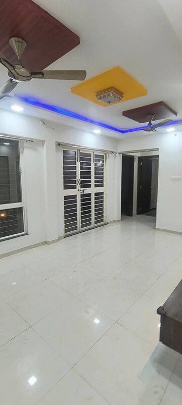 Room in 2 BHK Apartment at Dhanori – for Rent