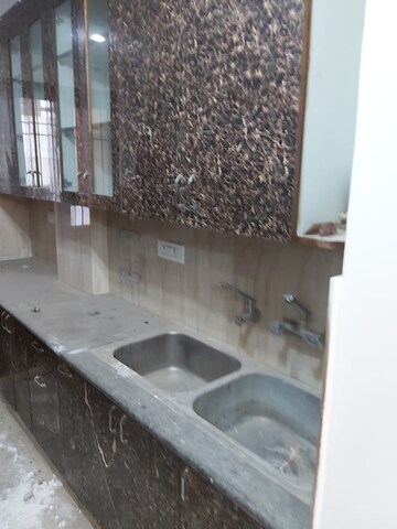 Bathroom in 1 BHK Apartment at Omkar Signet, Malad East – for Rent