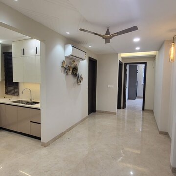 Room in 3.5 BHK Builder Floor at Ansal Sushant Lok I, Sector 43 – for Sale
