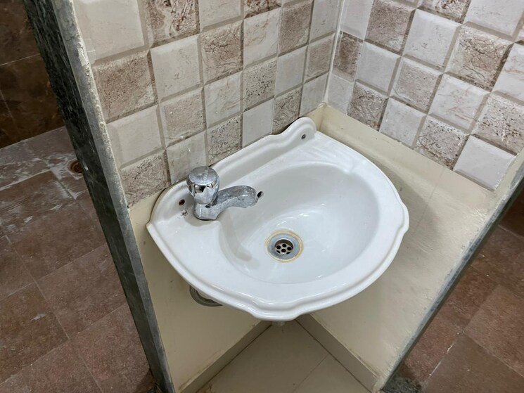 Bathroom, cidco-mass-housing-scheme 1 Bedroom 450 Sq.Ft. Apartment In Taloja Navi Mumbai 8047224