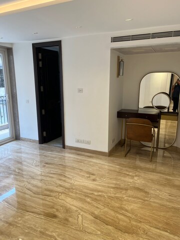 Gym in 4 BHK Builder Floor at Safdarjang Enclave – for Rent
