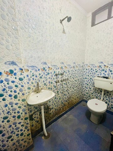 Bathroom in 2 BHK Builder Floor at Dwarka Mor – for Rent