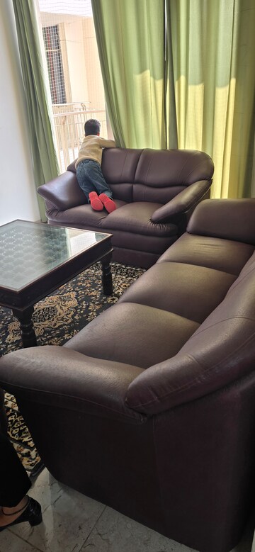 Furnished Amenities in 2 BHK Apartment at BPTP Discovery Park, Sector 80 – for Rent