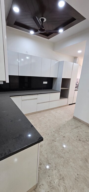 Kitchen in 3 BHK Builder Floor at BPTP Parkland Pride, Sector 77 – for Rent