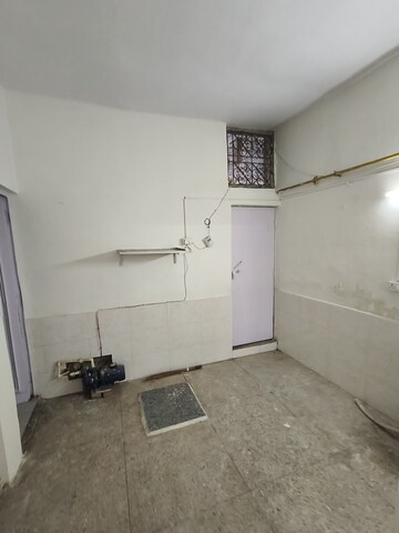 Bathroom in 1 BHK Builder Floor at Safdarjang Enclave – for Rent