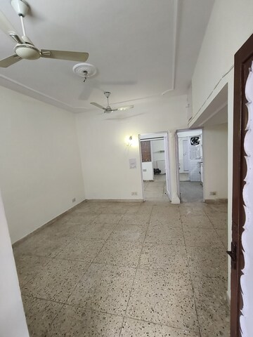 Bathroom in 1 BHK Builder Floor at Safdarjang Enclave – for Rent