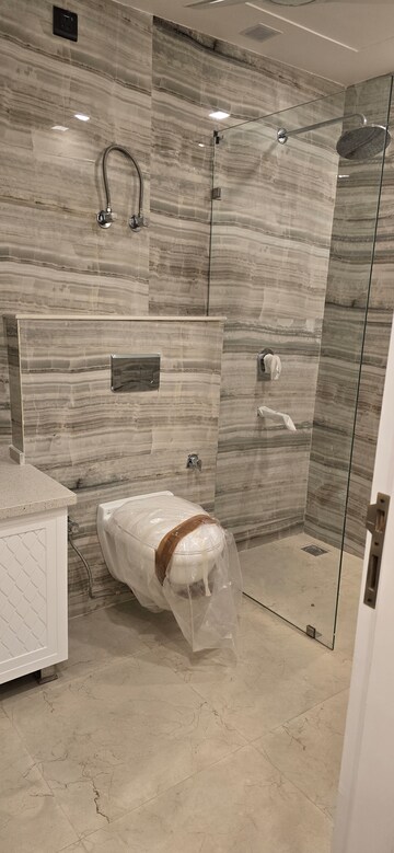 Bathroom in 4 BHK Builder Floor at BP Homes, Sector 85 – for Rent