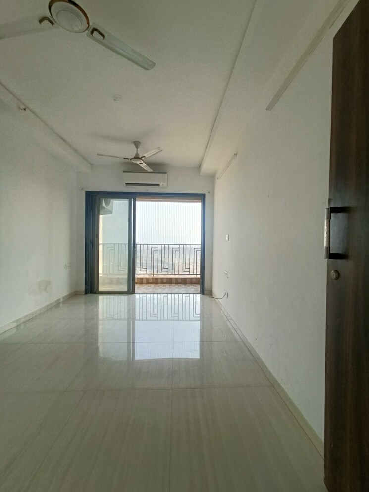 Living Room, regency-anantam 1 Bedroom 527 Sq.Ft. Apartment In Dombivli East Thane 8047360