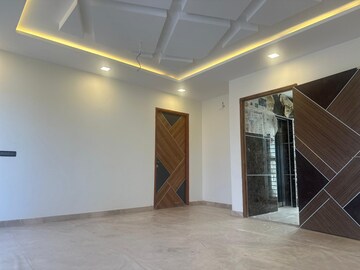 Room in 5 BHK Villa at Anakaputhur – for Sale