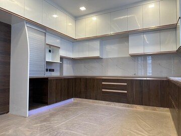 Kitchen in 5 BHK Villa at Anakaputhur – for Sale