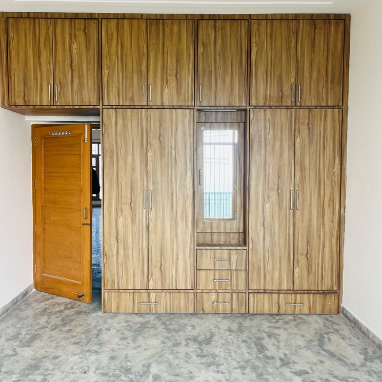 Room, patiala road 3.5 Bedroom 1420 Sq.Ft. Apartment In Patiala Road Zirakpur 8047306