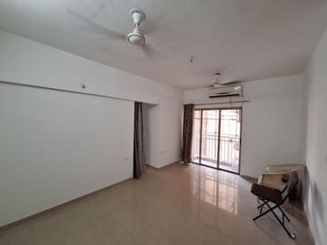 Room in 1.5 BHK Apartment at Lodha Casa Rio Gold, Dombivli East – for Rent