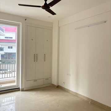 Room in 3 BHK Apartment at Maxxus Elanza, Nagla Road – for Rent
