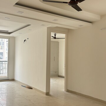 Room in 3 BHK Apartment at Maxxus Elanza, Nagla Road – for Rent