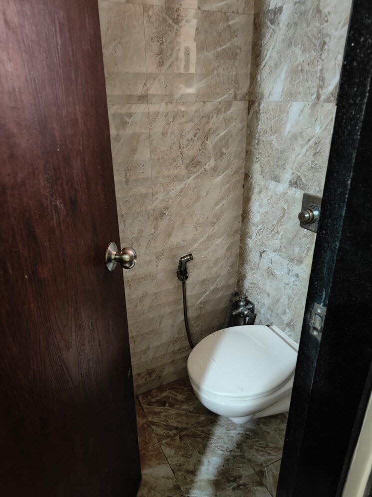 Bathroom, vr-bhoomi-acres-f-wing 1 Bedroom 460 Sq.Ft. Apartment In Ghodbunder Road Thane 8047417