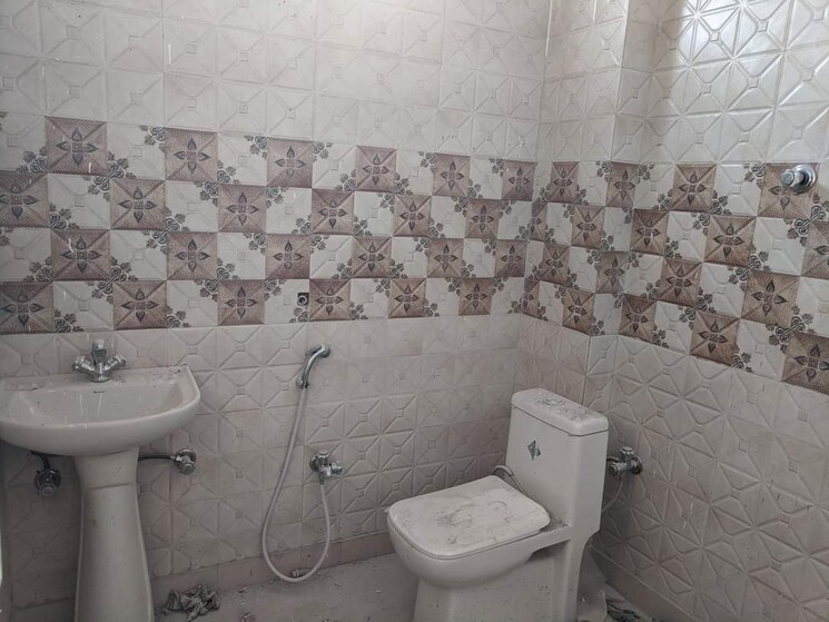 Bathroom, alpha-1-rwa 2 Bedroom 60 Sq.Mt. Independent House In Alpha 1 Greater Noida Greater Noida 8047438